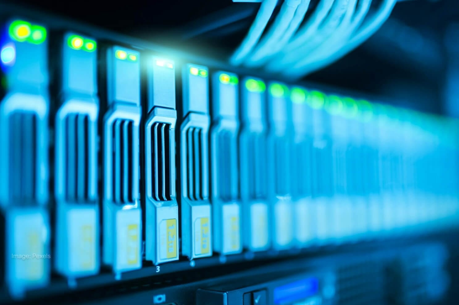 cloud-computing-server-room-closeup.jpg