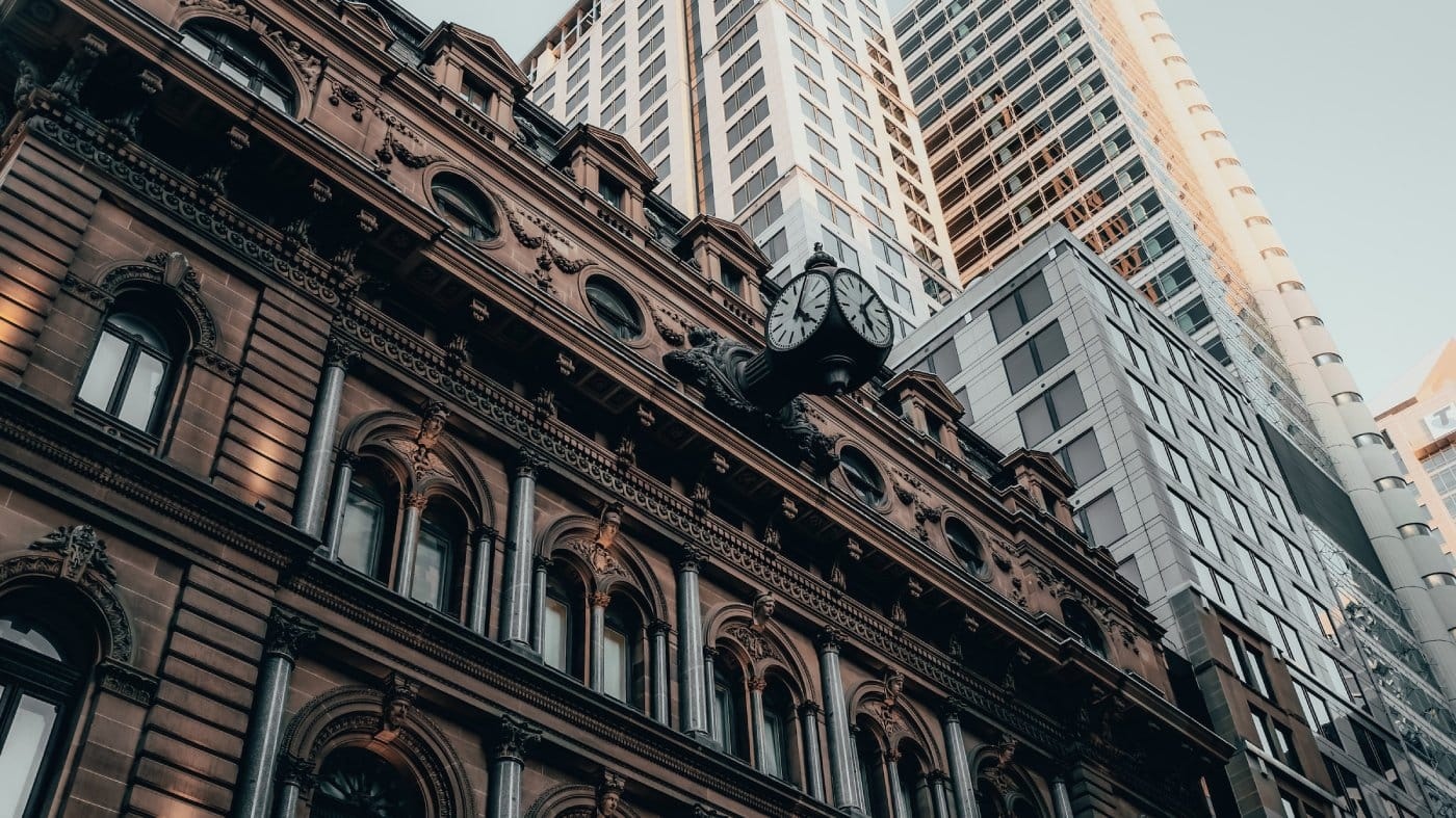 sydney-building-with-clock.jpg
