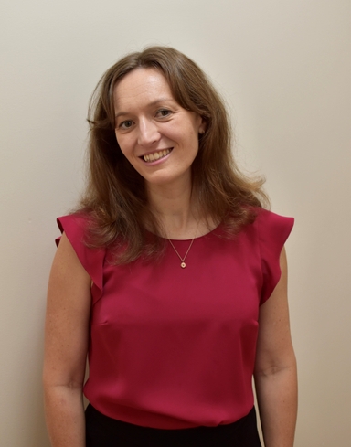 Portrait photo of Sara Allen, Markets Writer at Stake.